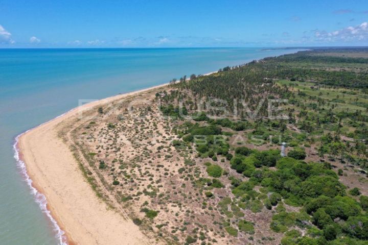 Terrenos pé na areia de 11 a 20 hectares perto de Caravelas
