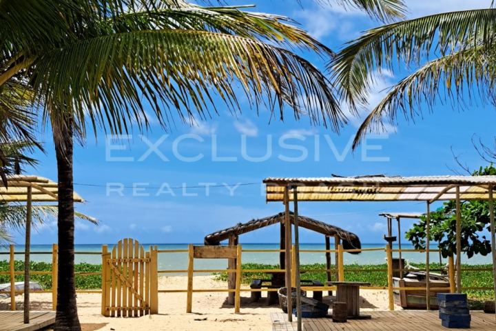 7-hectare property with 100 m of beachfront in a nature reserve, Guaiú