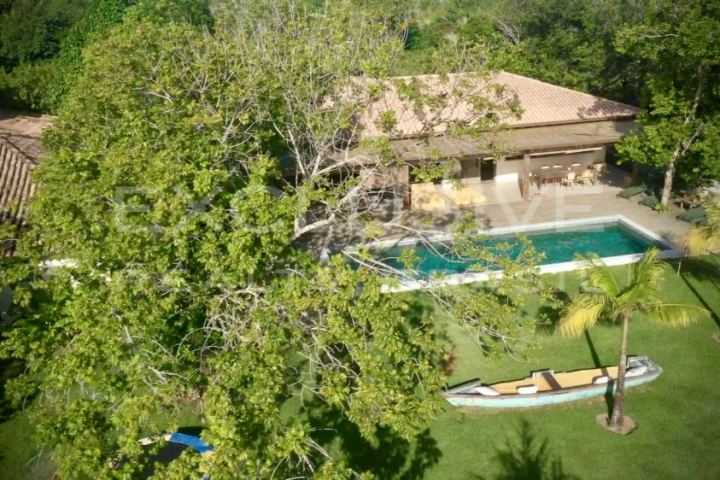 4-bedroom house with pool on 2,200 m², Alto do Segredo