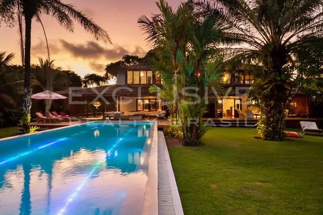 Beachfront estate on 2.4 hectares with 50 m of beach, Itapororoca