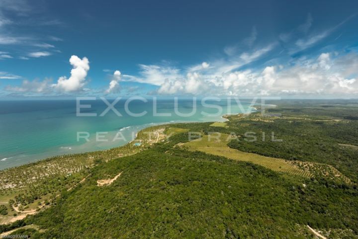 Beachfront building plots with 70 m of beach, Jacumã