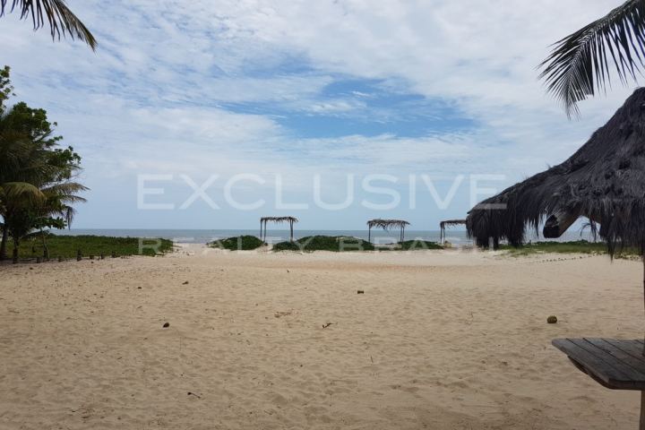 Small beachfront plot in Santo Antônio, Mogiquiçaba