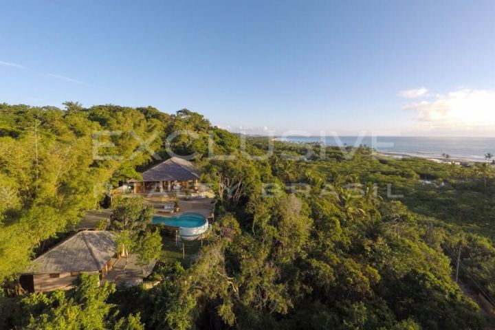 Casa com vista para o mar junto à igreja de Trancoso, perto do Quadrado